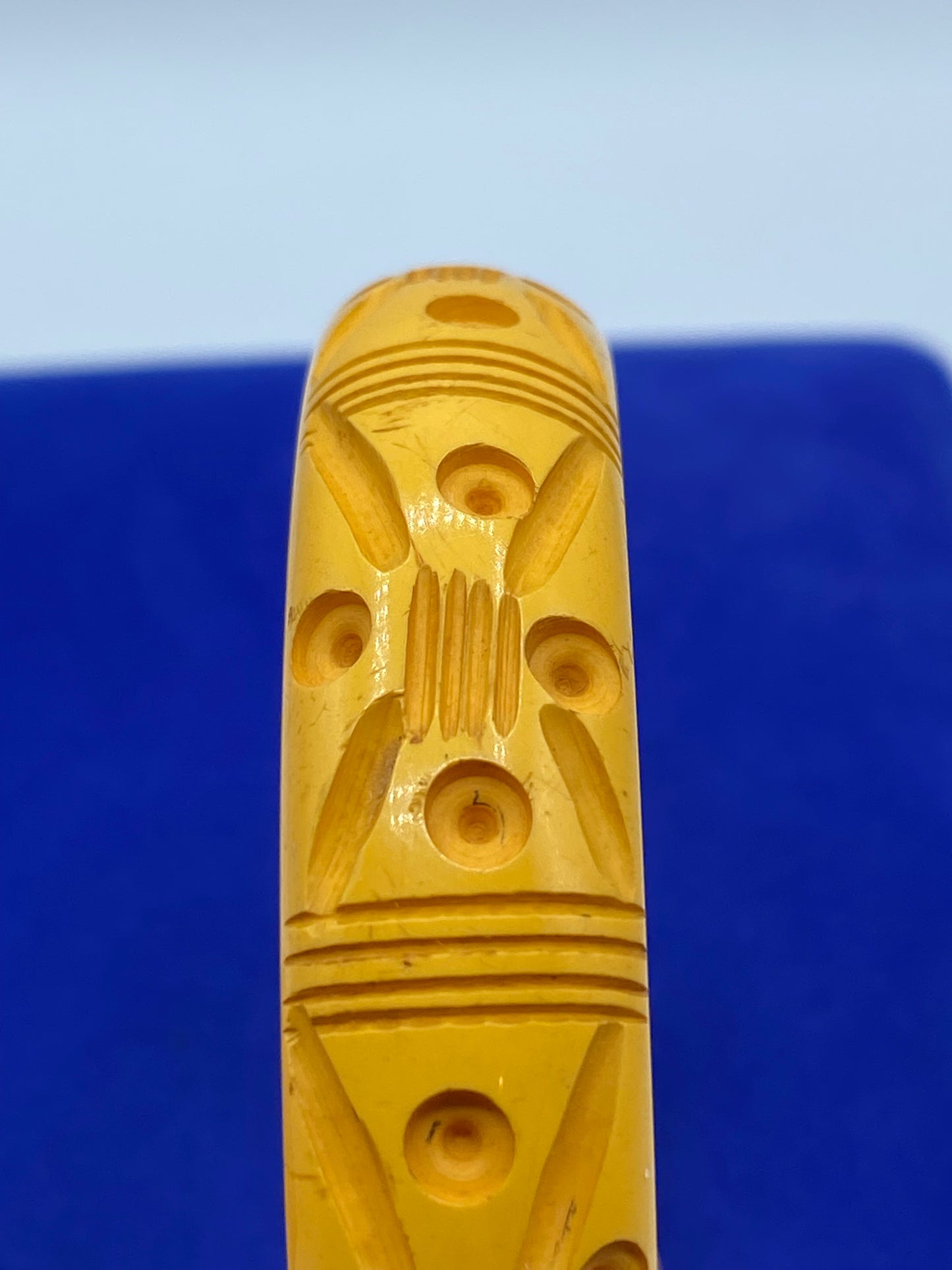 Vintage Carved Bakelite Bangle Bracelet