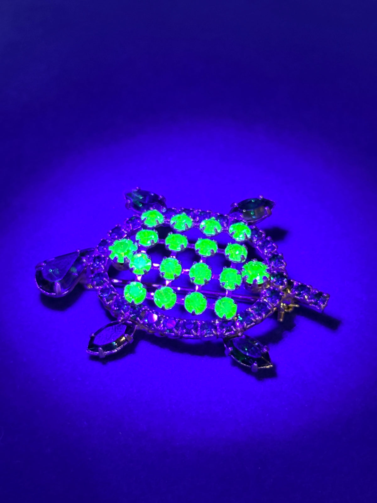 Vintage Gold Tone Uranium & Green Rhinestone Turtle Brooch