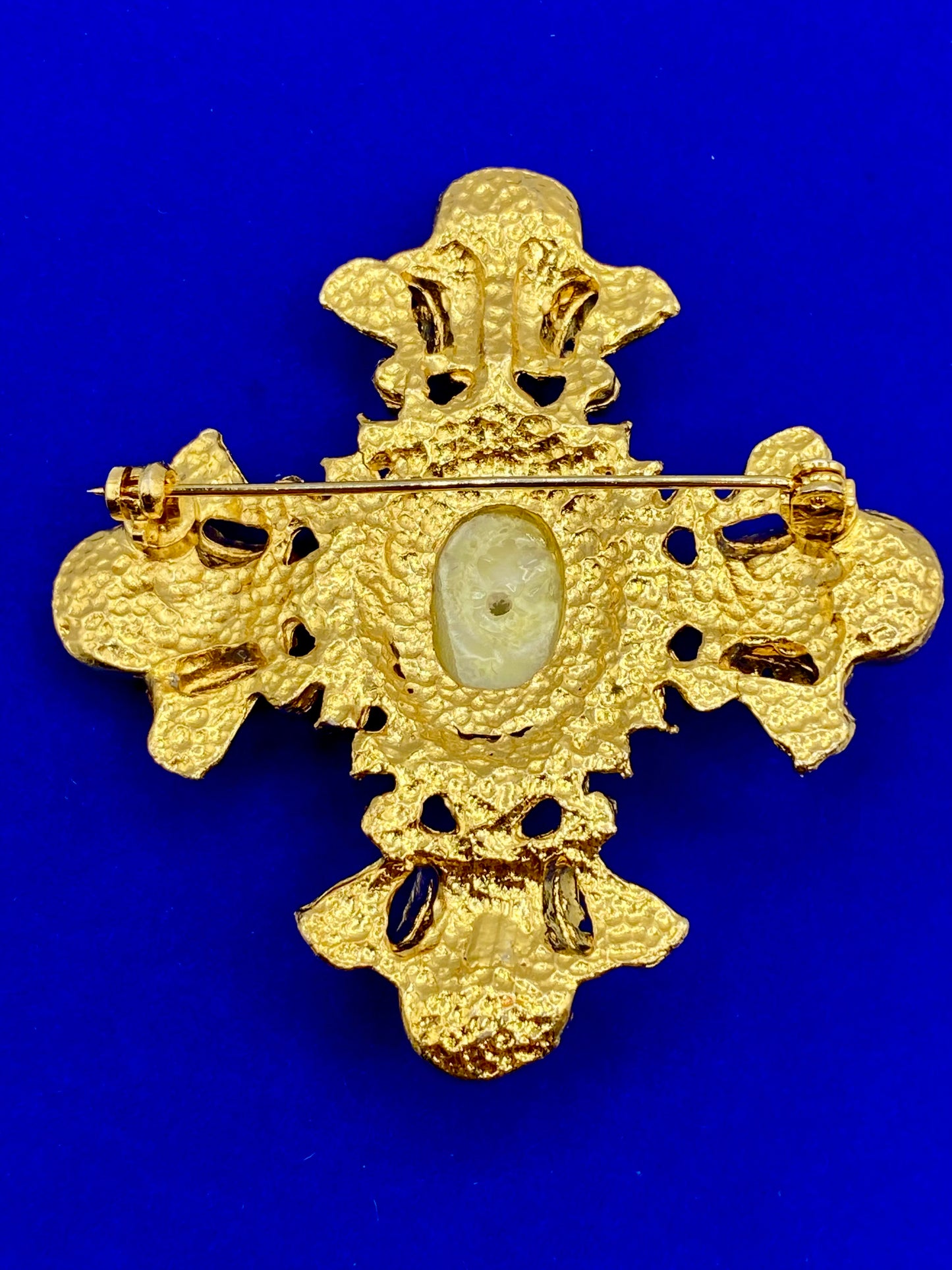 Gold Tone Acrylic Cabochon Maltese Cross Brooch