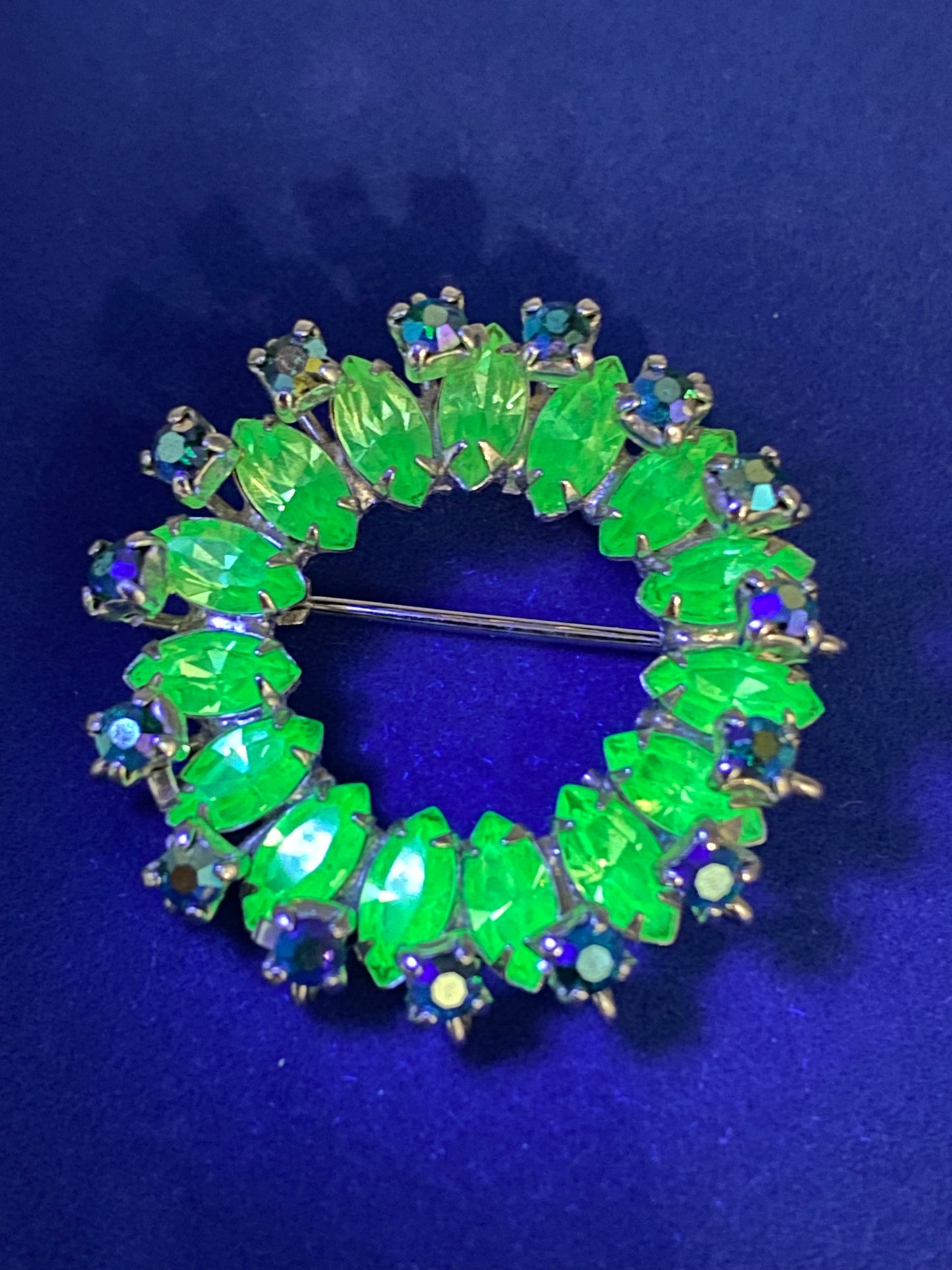 Uranium Rhinestone Circle Brooch