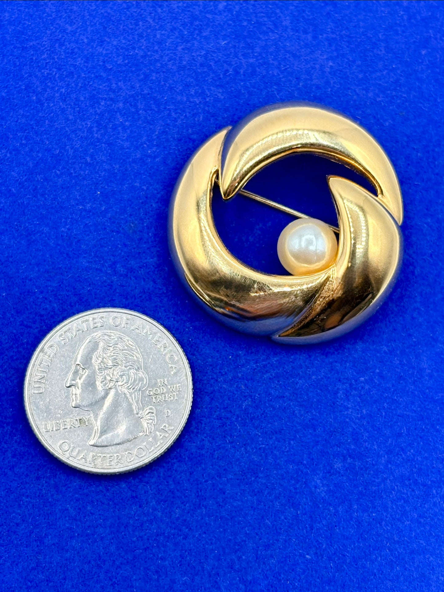 Vintage Gold Tone & Faux Pearl Napier Brooch