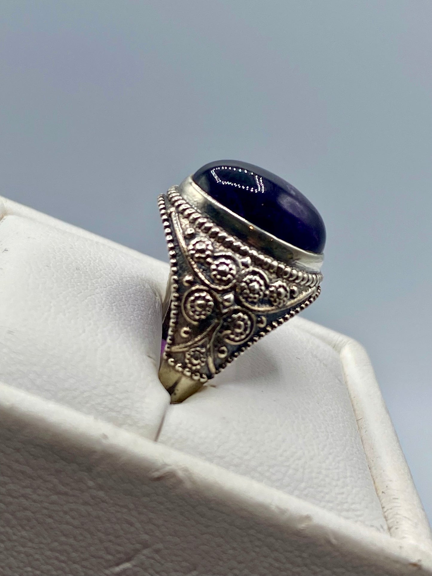 Sterling Silver Amethyst Cabochon Ring