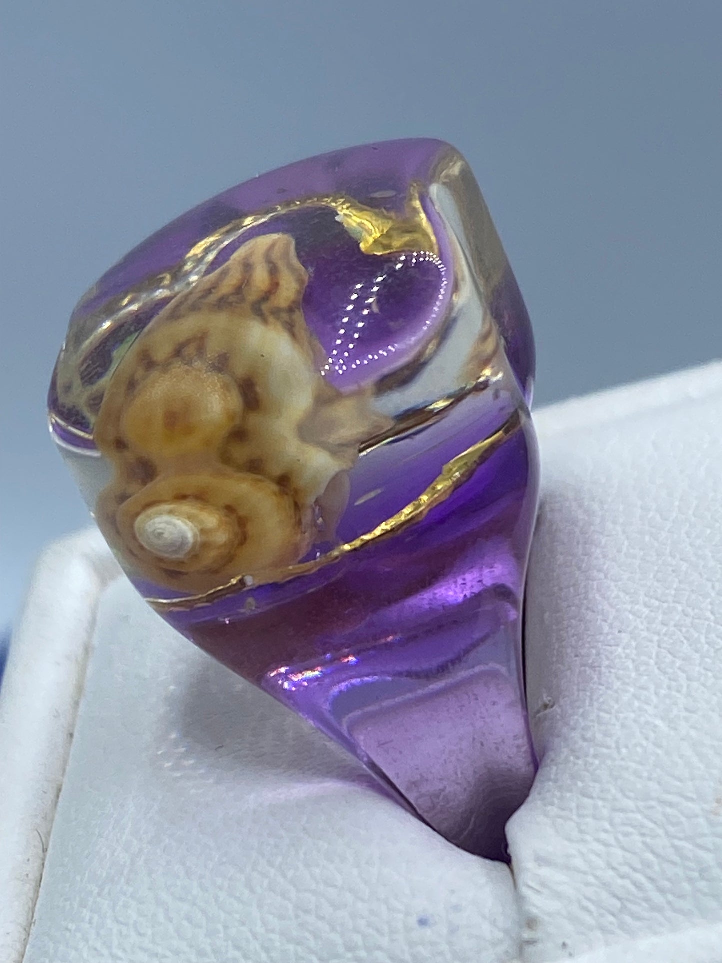 Vintage Shell Lucite Ring