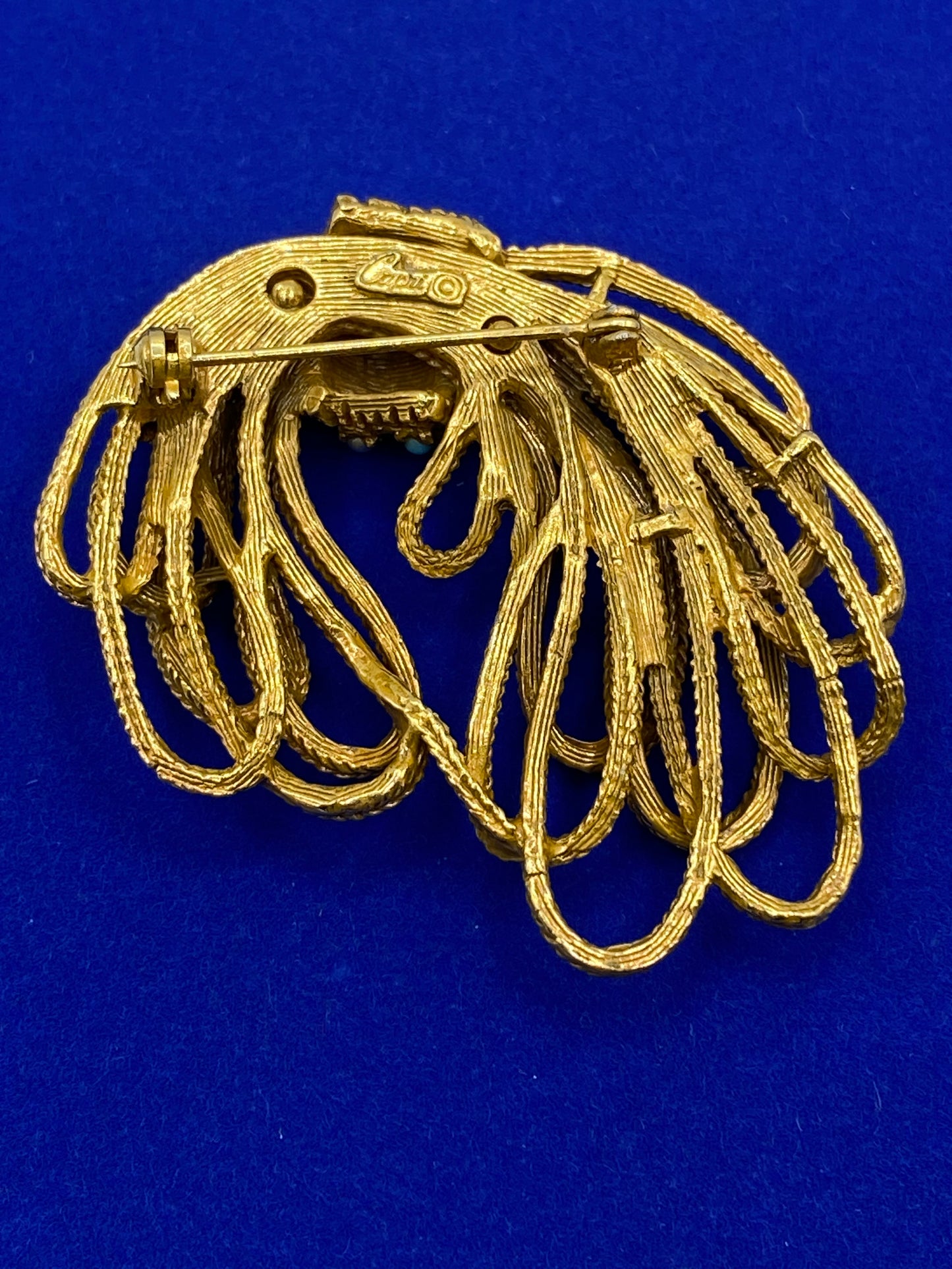 Vintage Capri Gold Tone Brooch