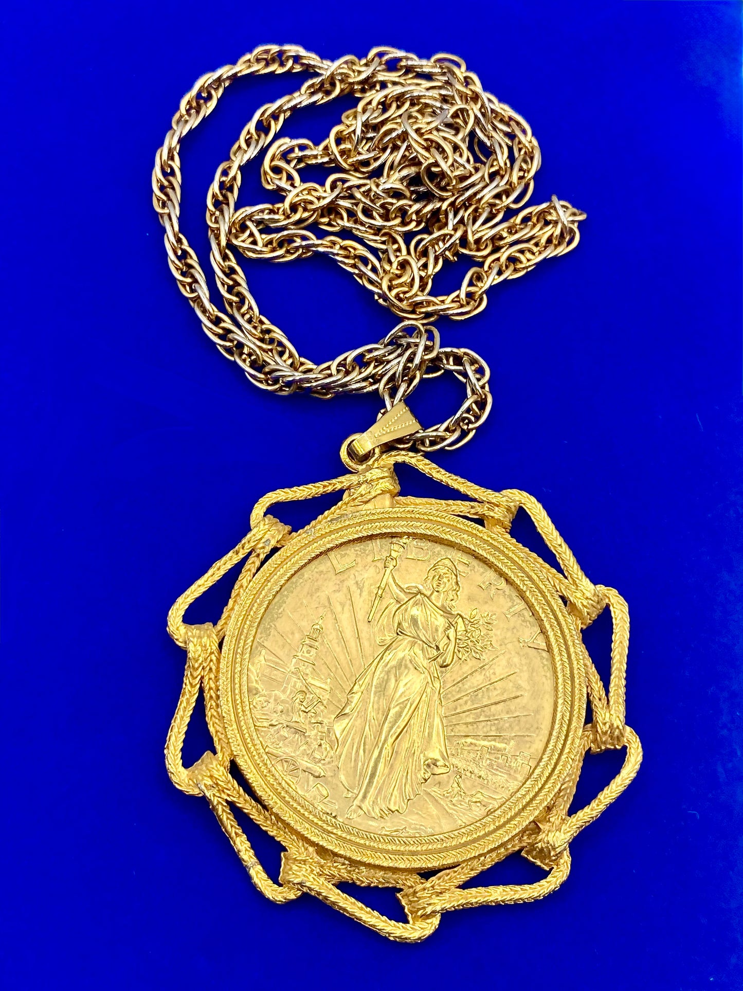 Vintage Gold Tone Coin Necklace