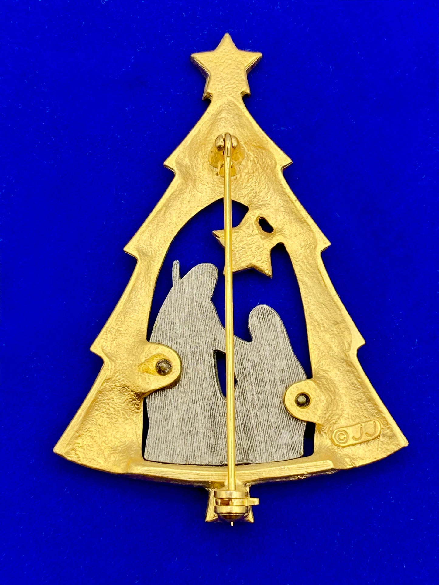 Vintage JJ Nativity Scene Christmas Tree Brooch