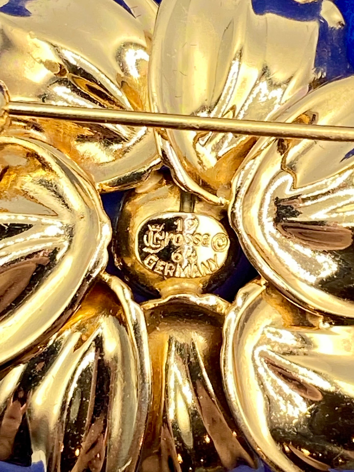 Vintage Crosse Germany Gold Tone Floral Brooch