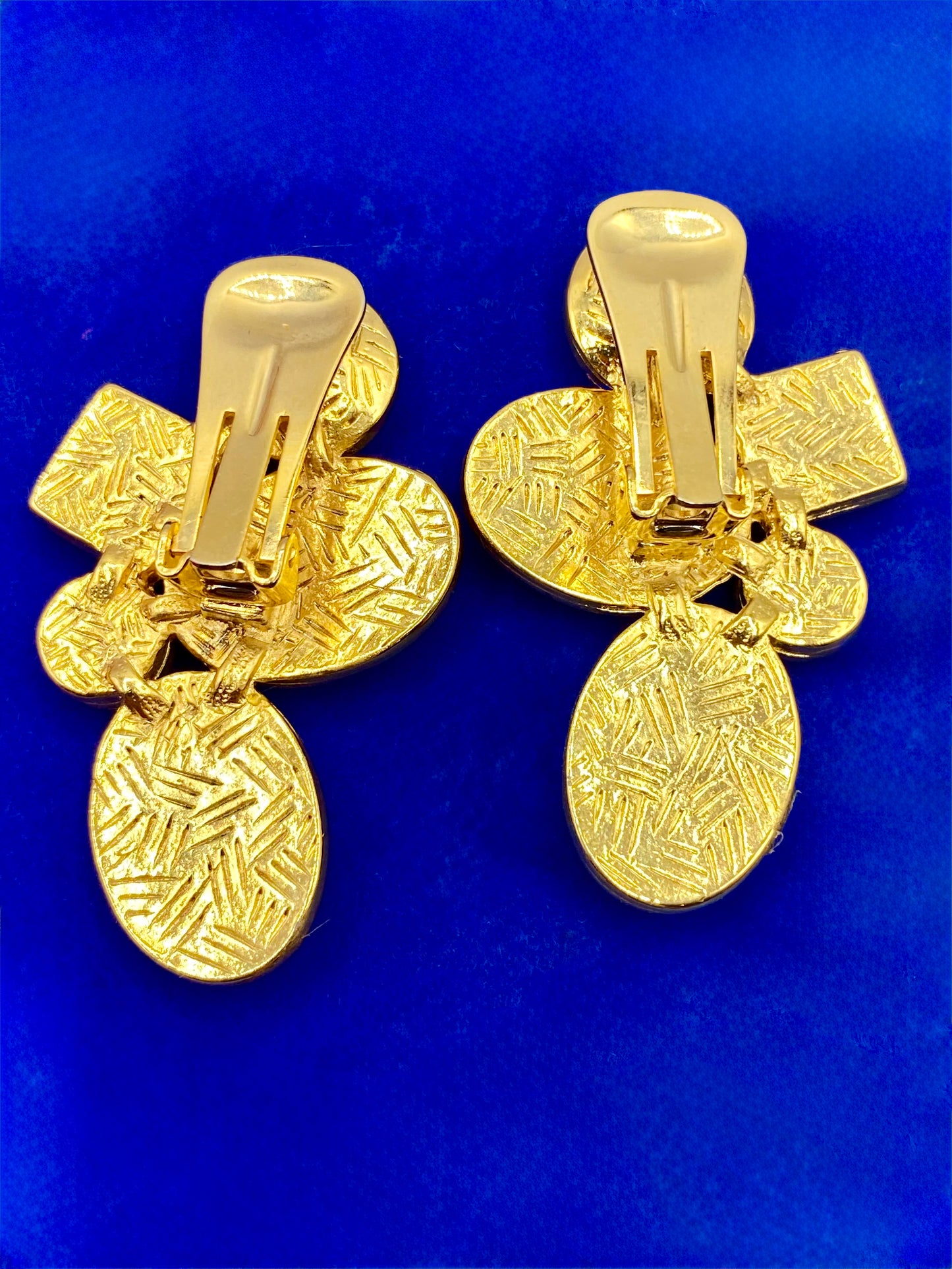 Gold Tone Acrylic & Faux Pearl Clip Ons