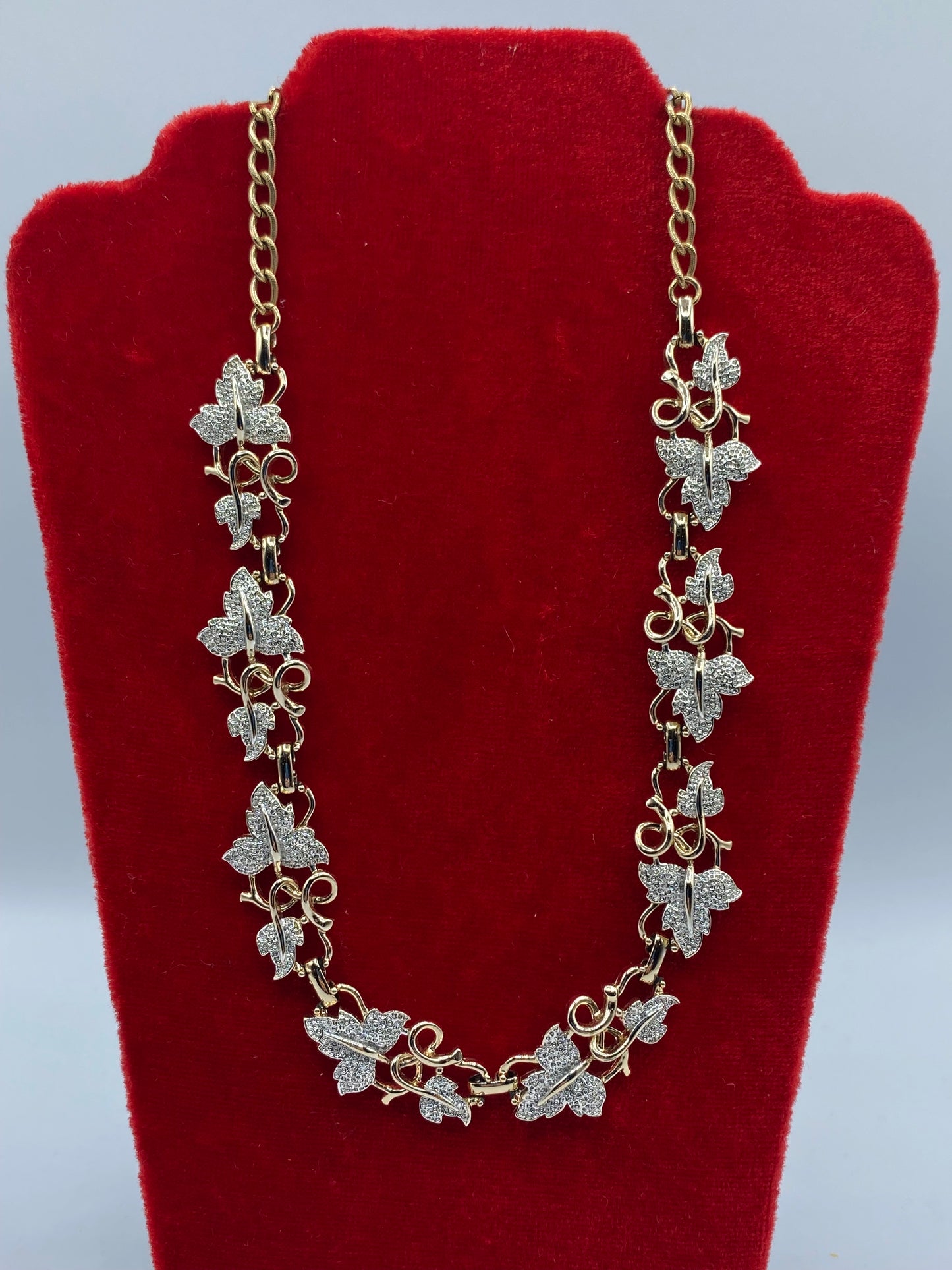 Vintage Sarah Coventry Plain and Fancy Demi Parure Ivy Leaves 3 piece Set