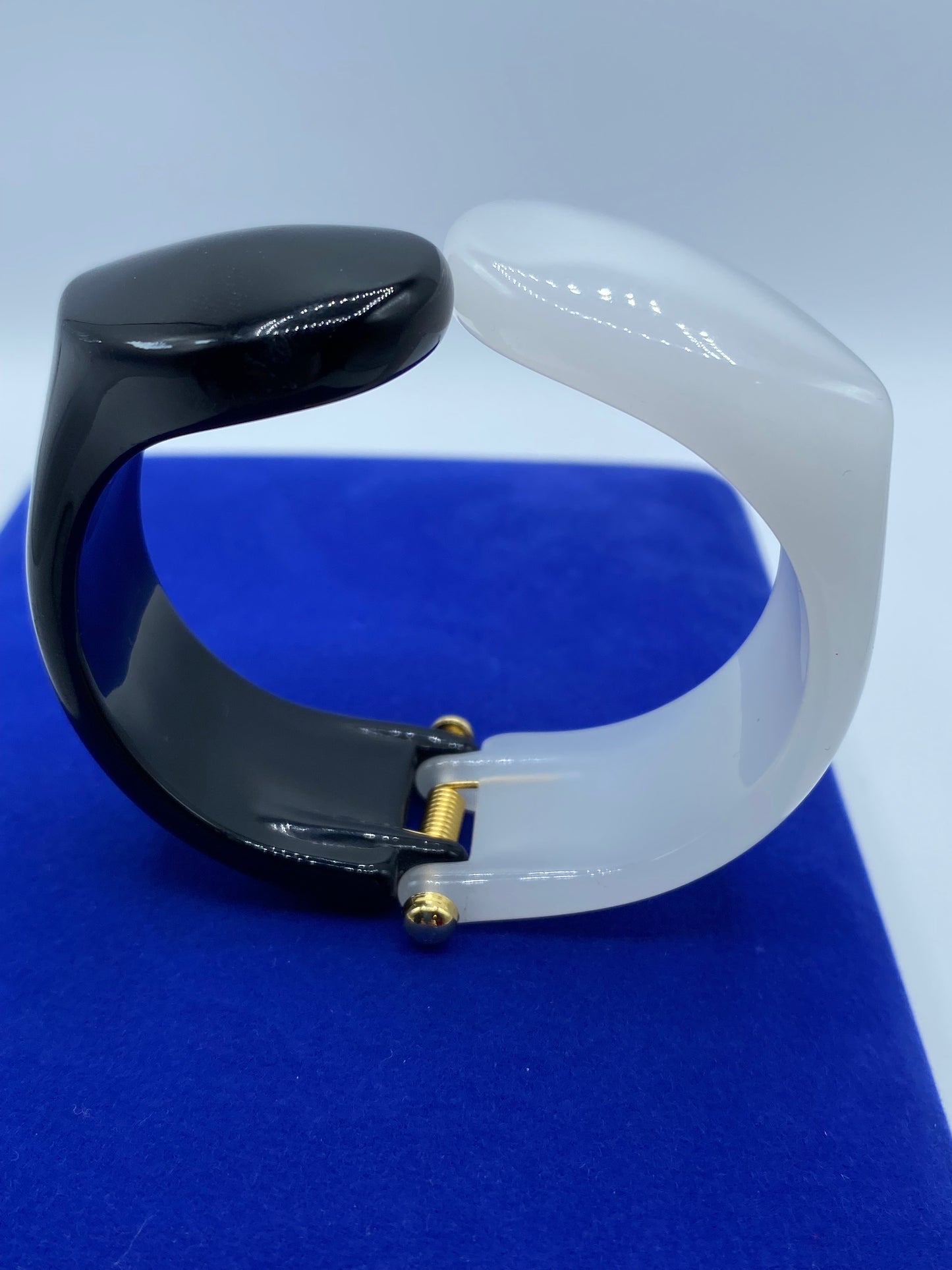 Vintage Angela Caputi Resin & Lucite Hinge Bracelet