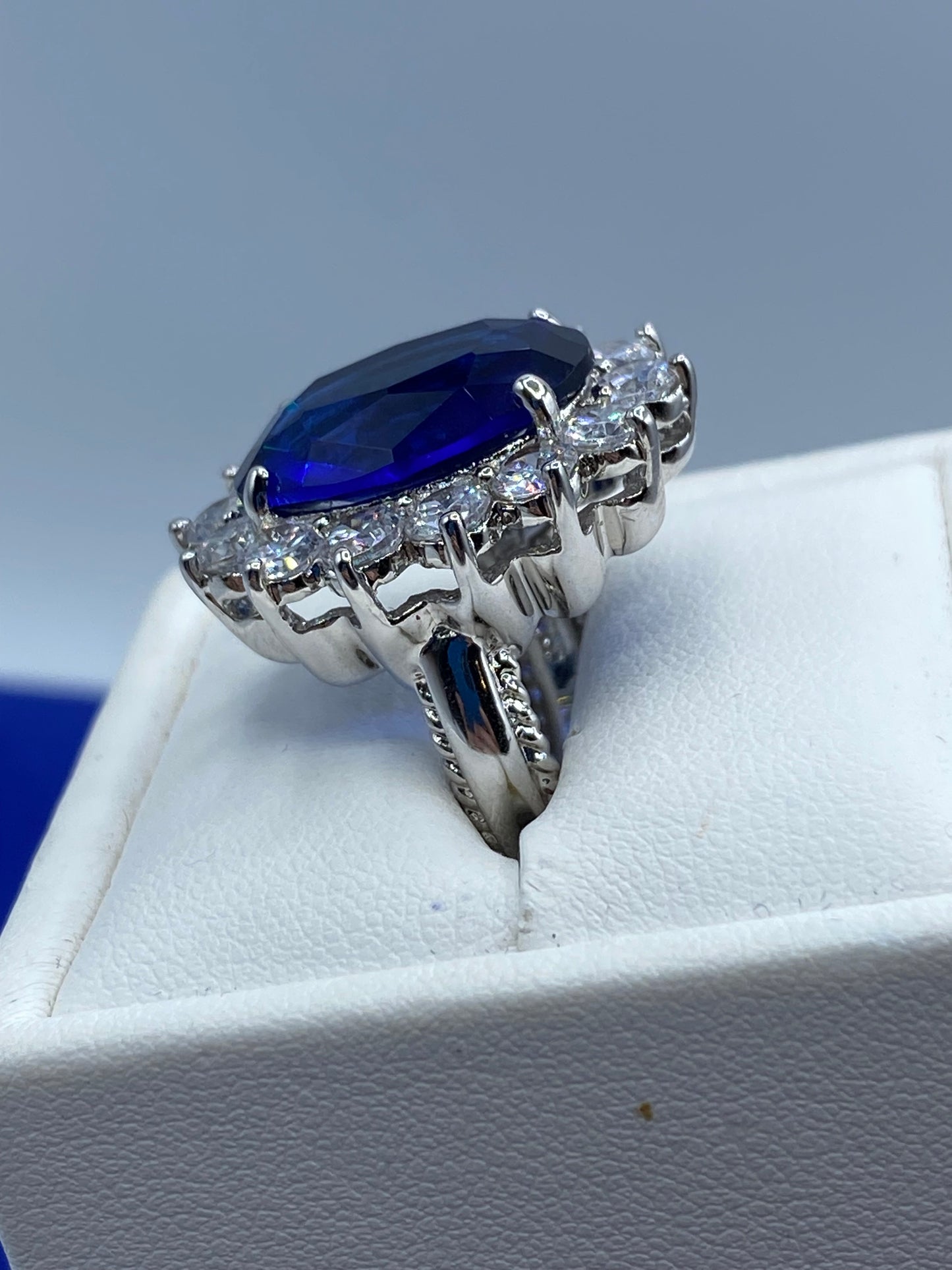 KJL Blue & Clear Glass Statement Ring