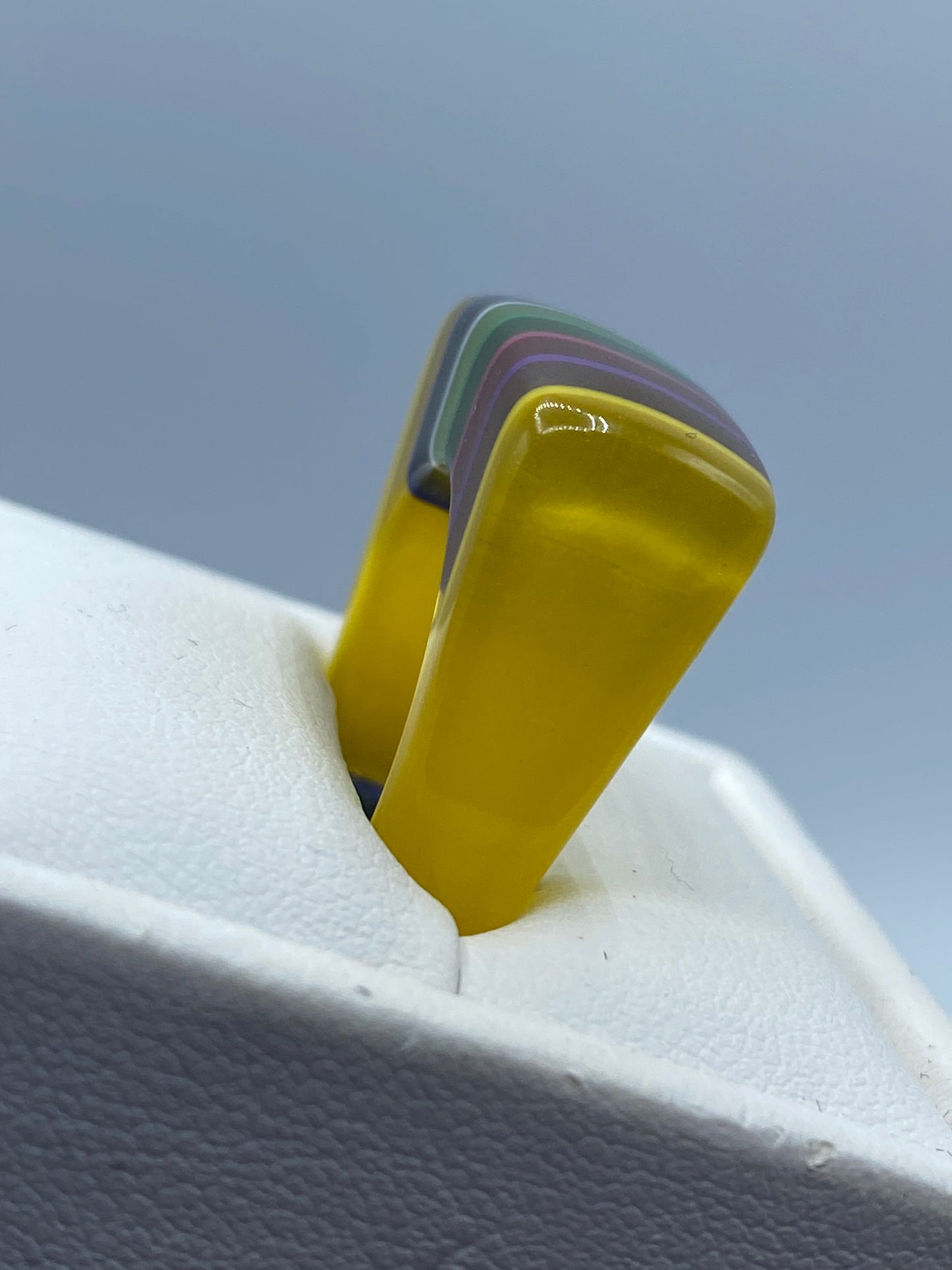 Vintage 80’s Rainbow Lucite Ring