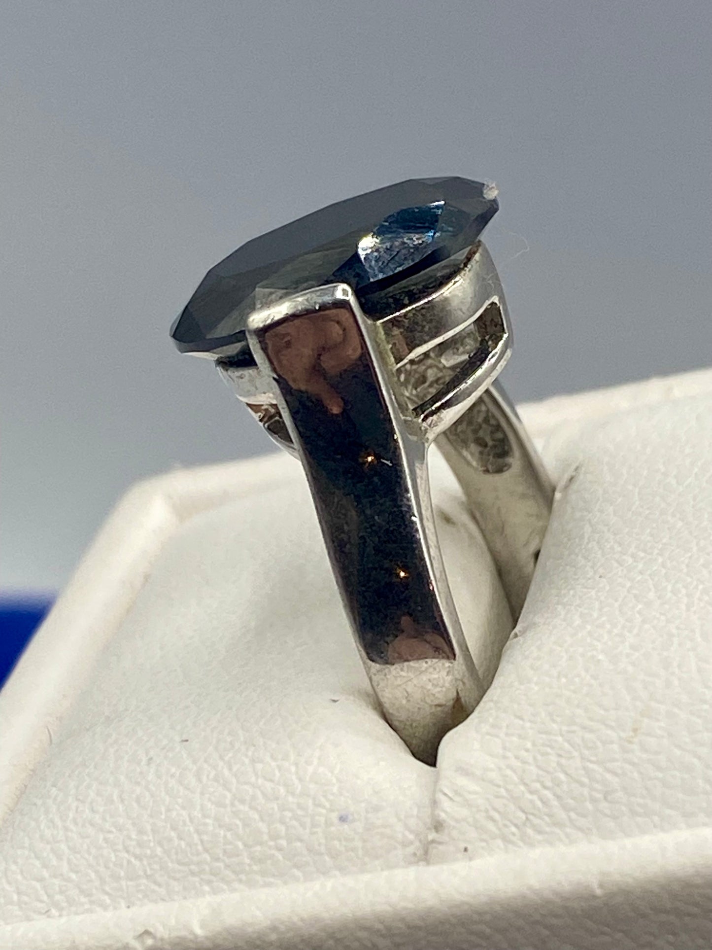 Glass Silver Tone Ring