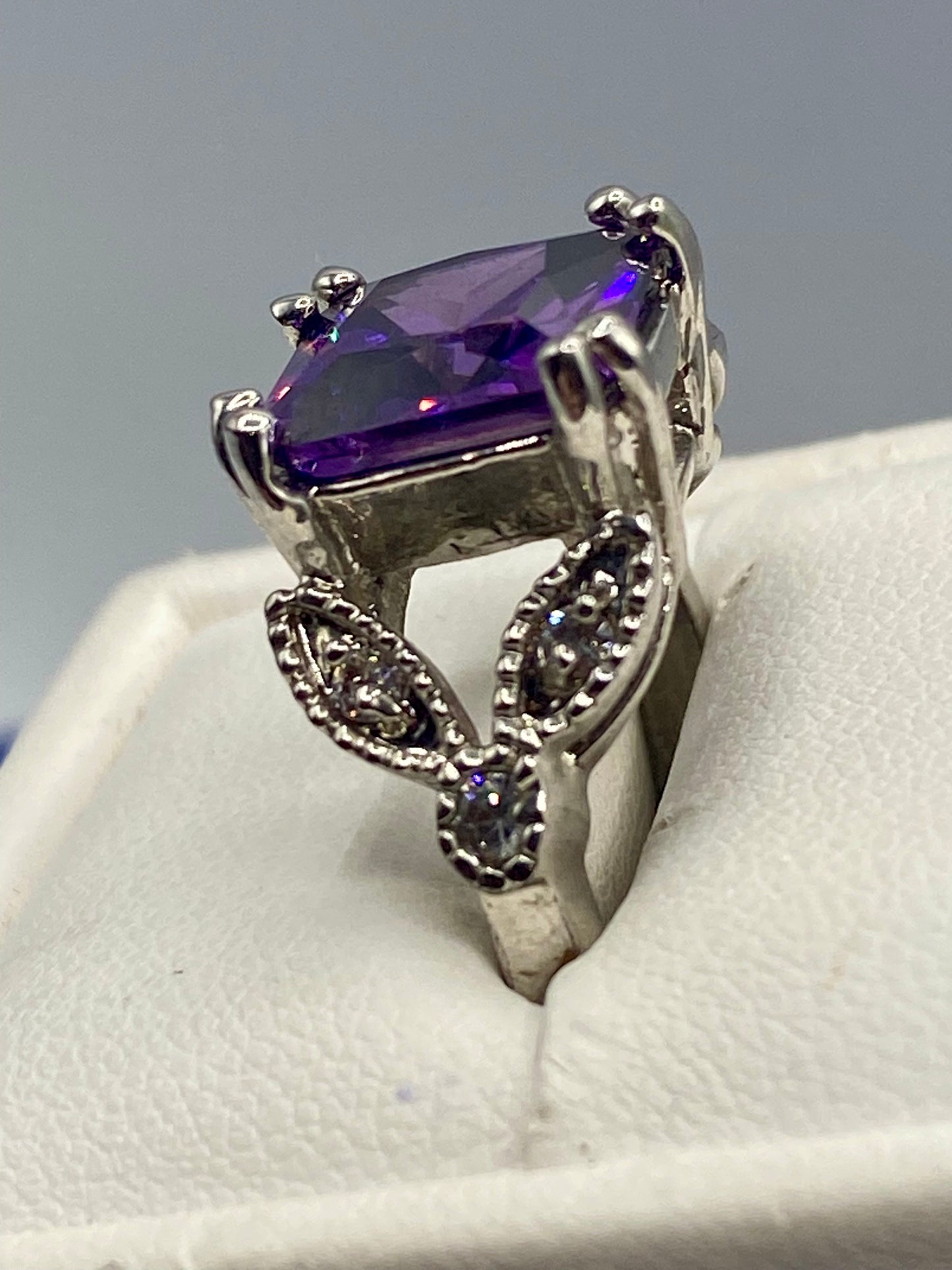 Purple Glass Silver Tone Ring