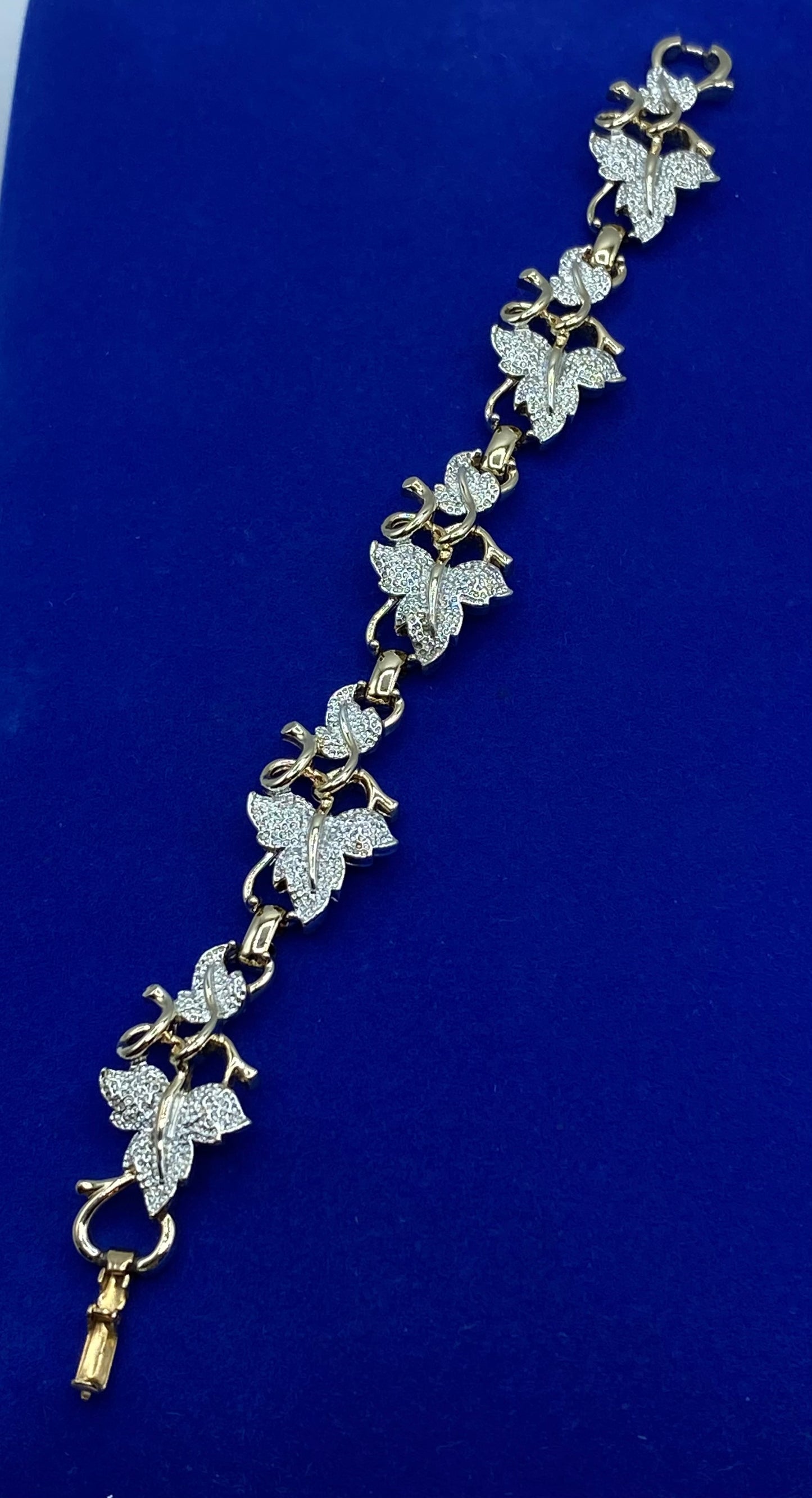 Vintage Sarah Coventry Plain and Fancy Demi Parure Ivy Leaves 3 piece Set
