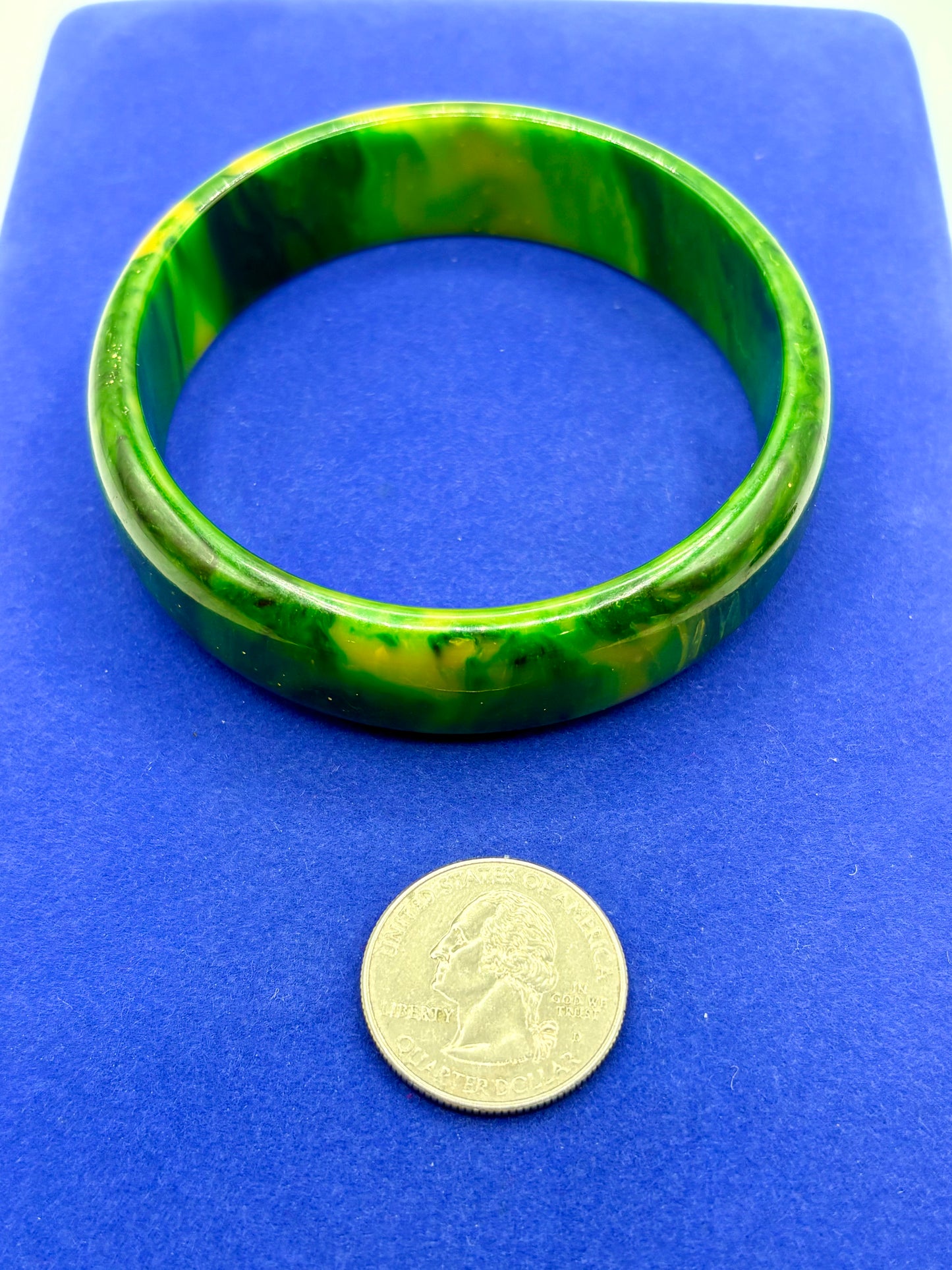 Vintage Green Swirl Bakelite Bangle Bracelet