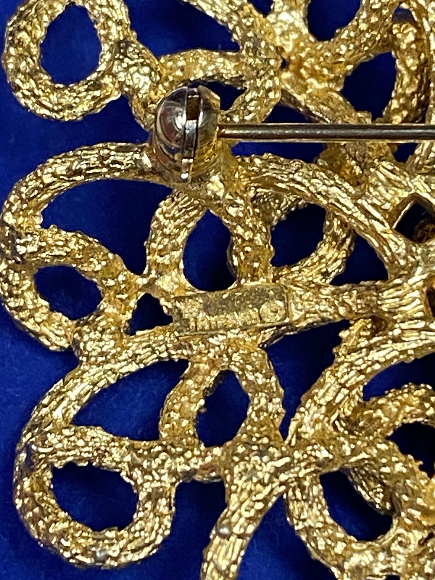 Vintage Crown Trifari Gold Tone Brooch
