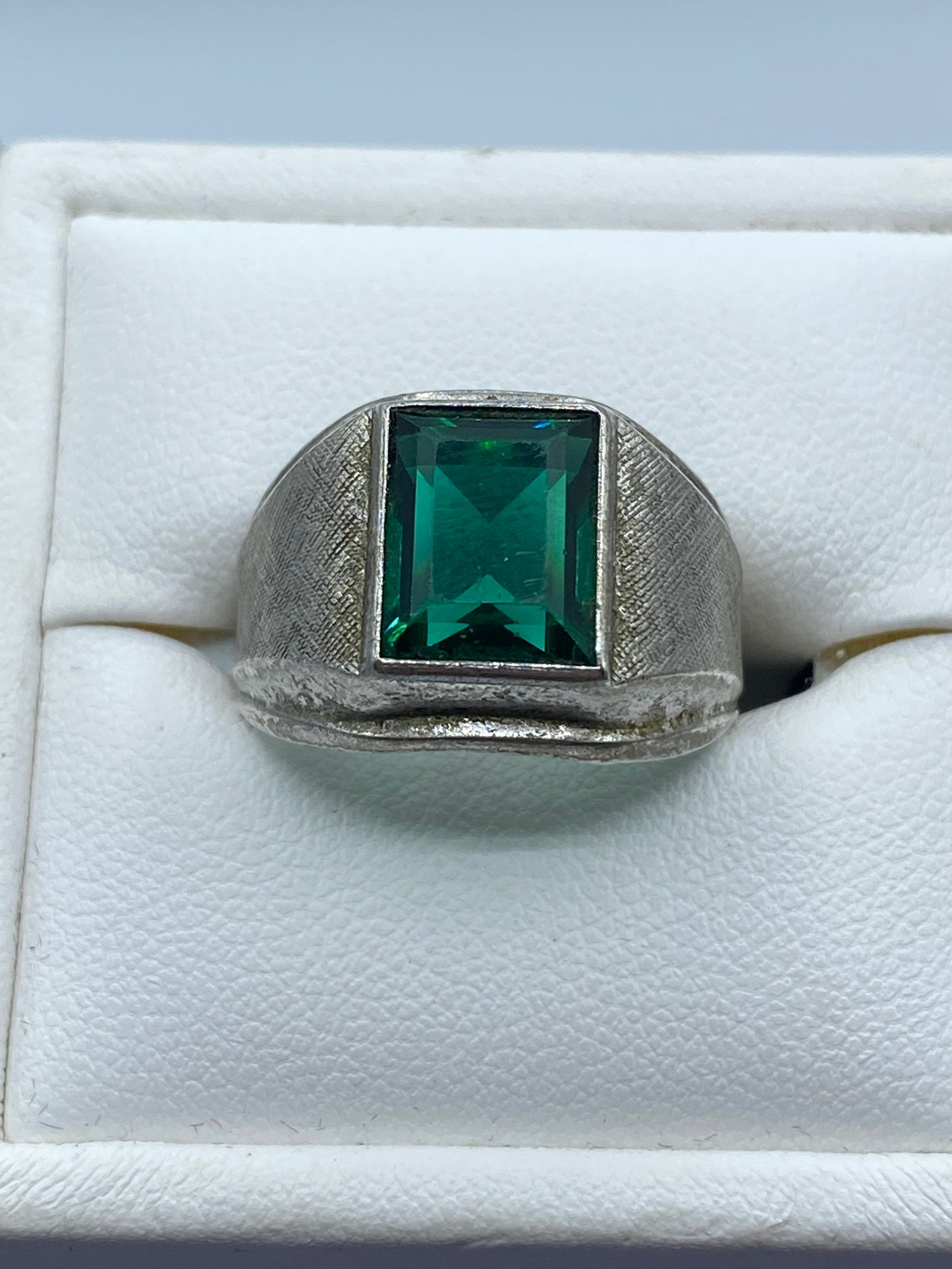 Vintage Sterling Silver Green Glass Ring