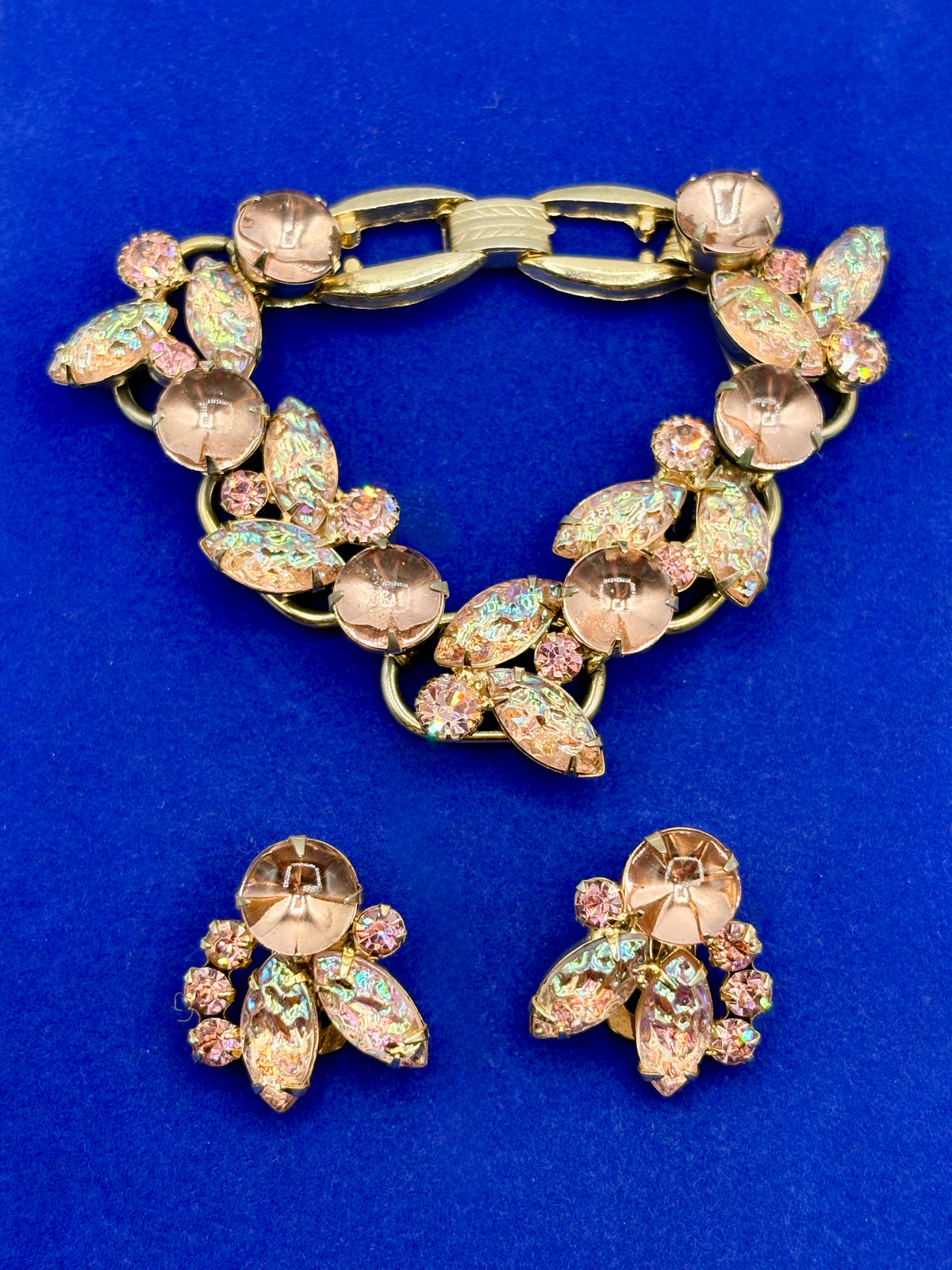 Vintage D & E For Juliana Pink Rhinestone & Molded Glass Jewelry Set