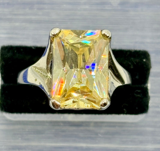 Pale Yellow Glass Silver Tone Costume Ring