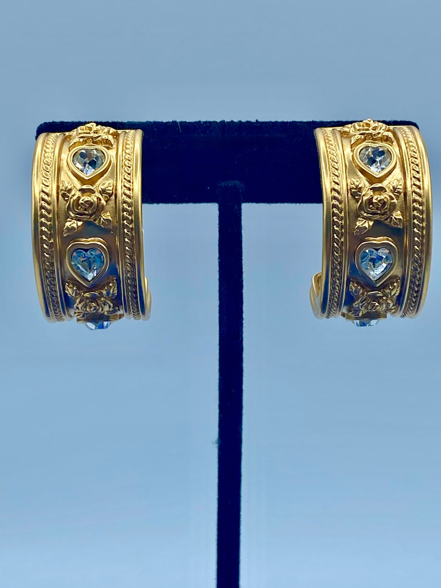 Vintage Elizabeth Taylor For Avon “Love Blooms” Gold Tone Jewelry Set