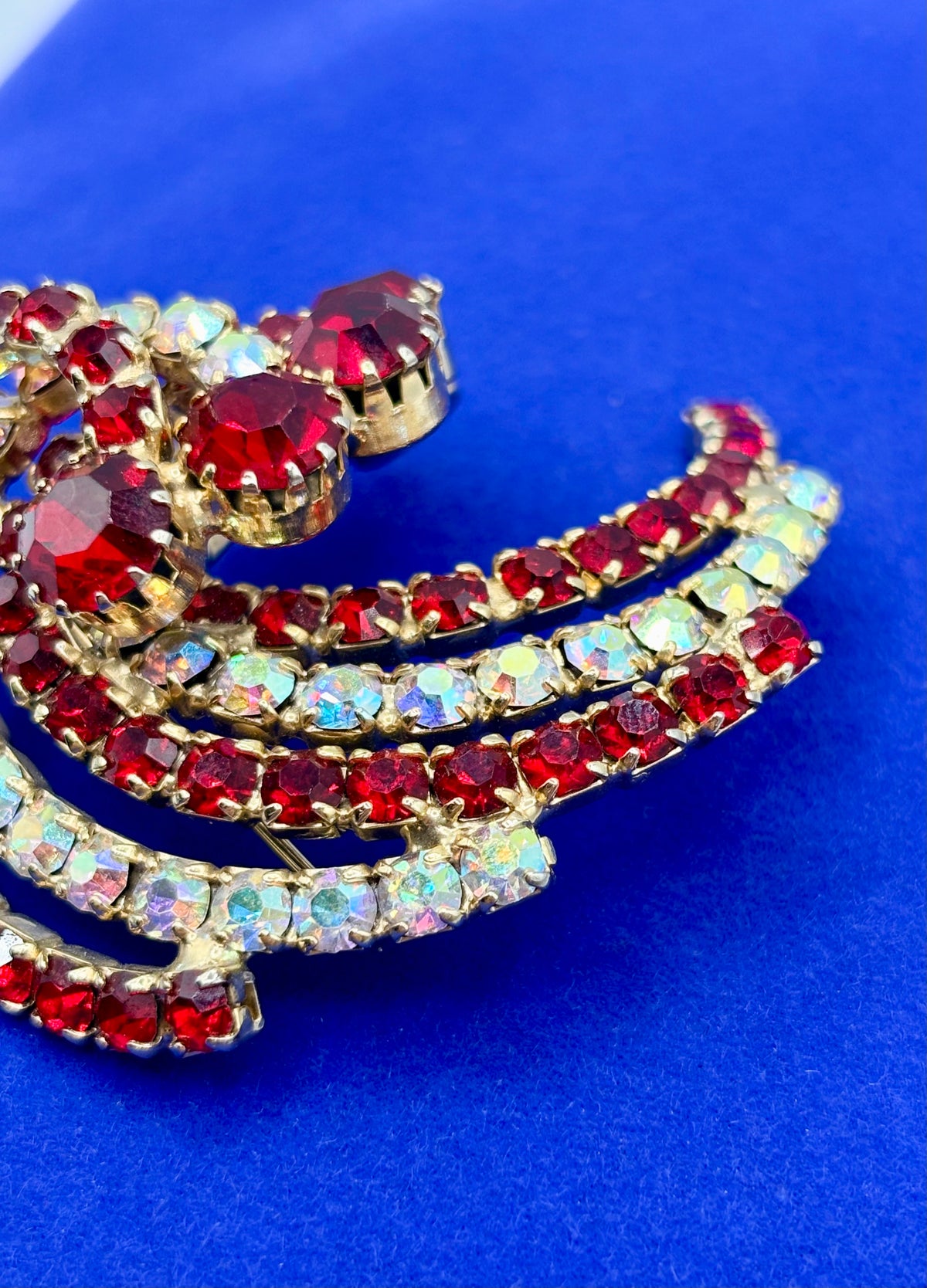 Vintage Layered Swirl Gold Tone Red & AB Rhinestone Brooch