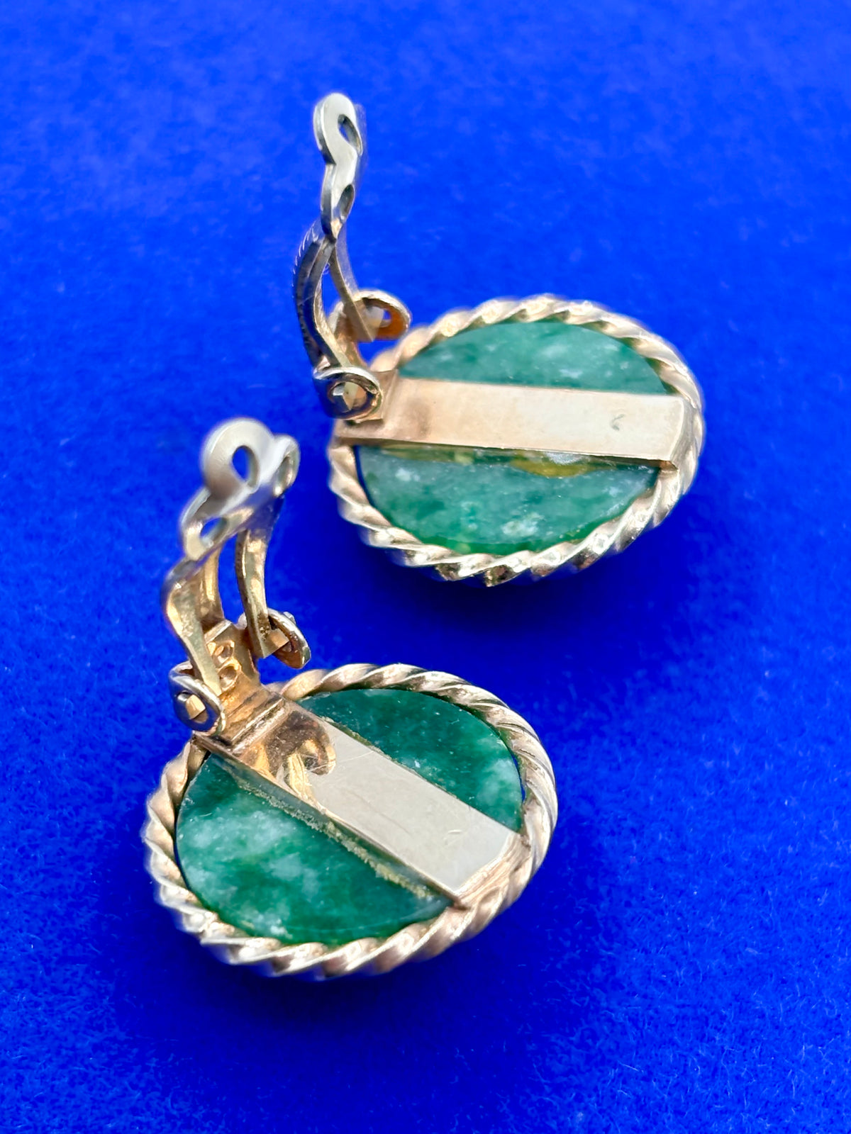 Vintage Winard 1/20-12KT Gold Filled Jade Clip Ons