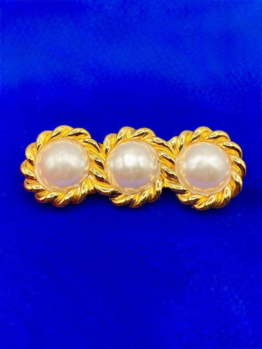 Vintage Unsigned Gold Tone & Triple Pearl Brooch