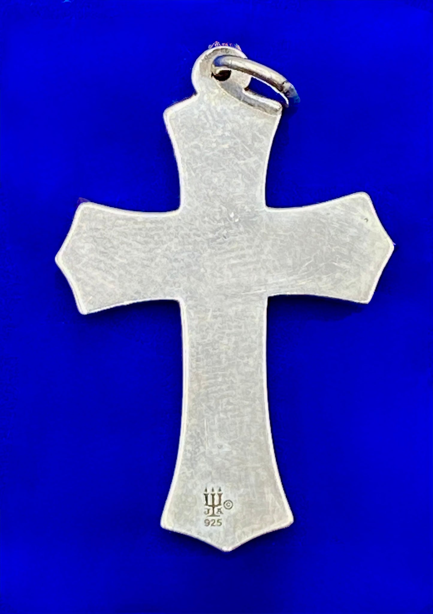 Sterling Silver James Avery Beleved Clechee Cross Pendant