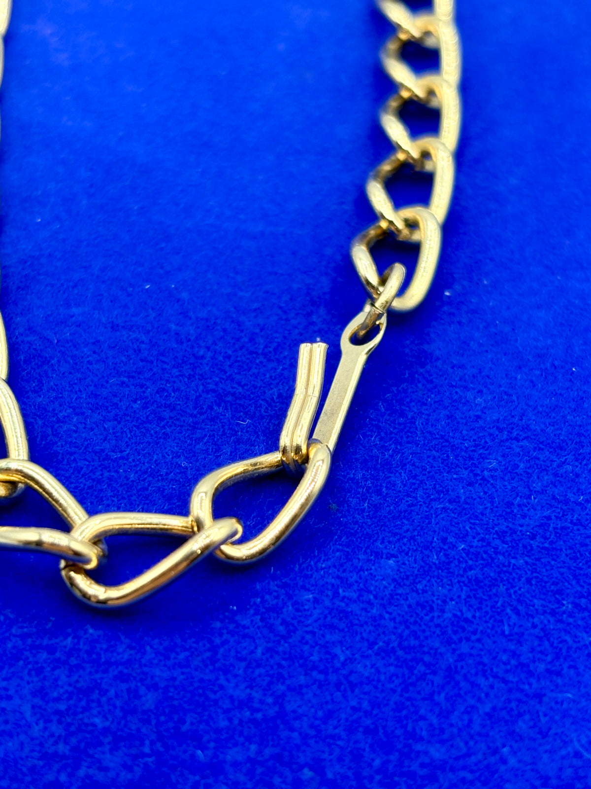 Vintage Cleopatra Style Gold Tone Hammered Statement Necklace