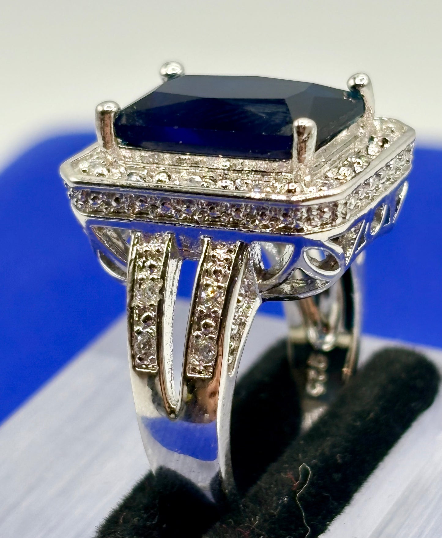 Silver Tone Dark Blue Glass & Rhinestone Ring