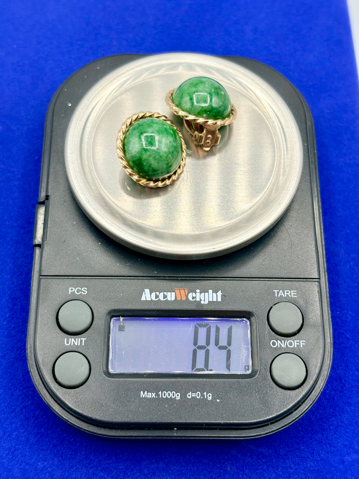 Vintage Winard 1/20-12KT Gold Filled Jade Clip Ons