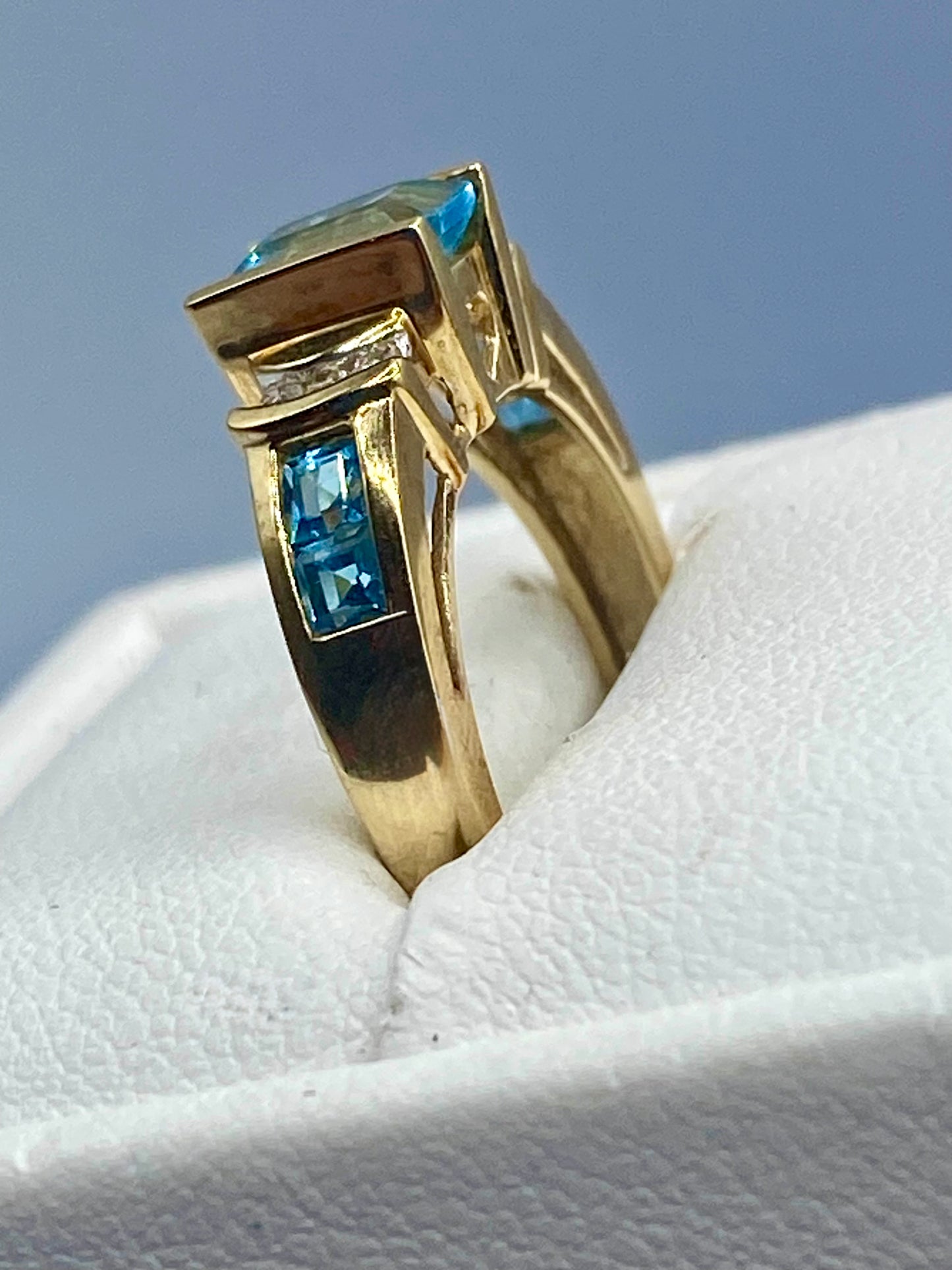 10K Gold Topaz & Diamond Ring