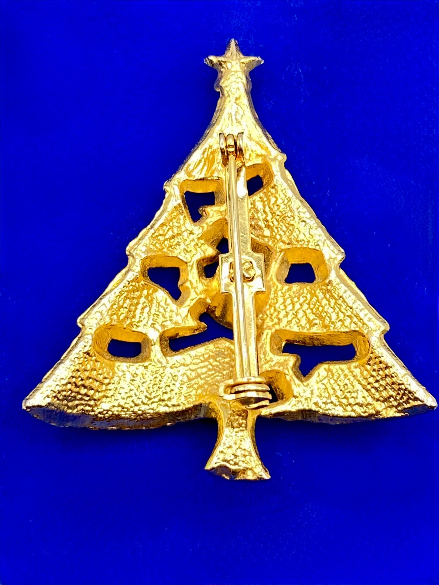 Gold Tone Rhinestone Christmas Tree Brooch