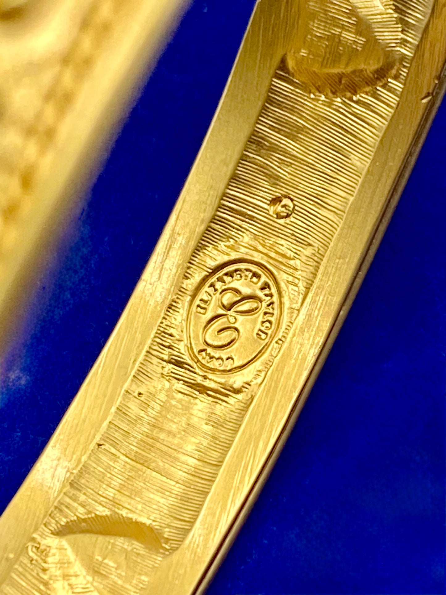 Vintage Elizabeth Taylor For Avon “Love Blooms” Gold Tone Jewelry Set