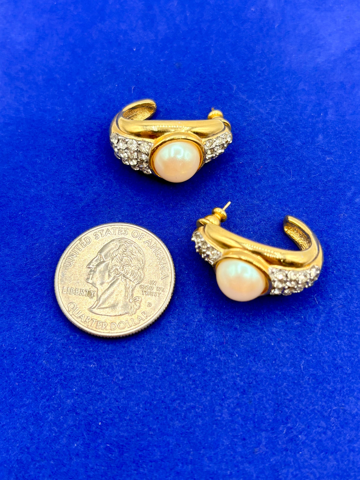 Vintage Gold Tone Pearl & Rhinestone Richelieu Pierced Earrings