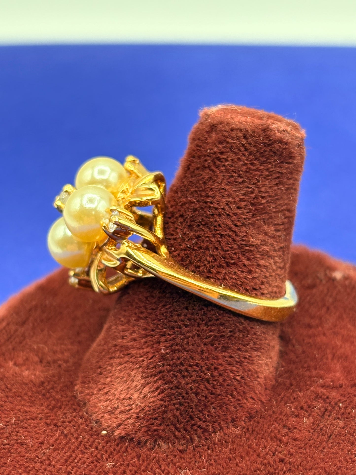Gold Tone Faux Pearl & Rhinestone Ring