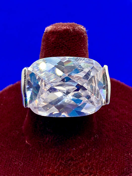 Large Clear Faceted Glass & Silver Tone Ring