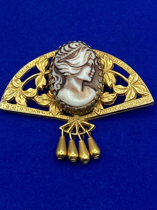 Gold Tone Cameo Brooch