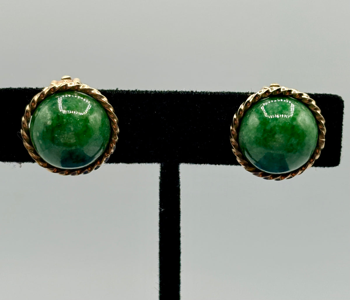 Vintage Winard 1/20-12KT Gold Filled Jade Clip Ons
