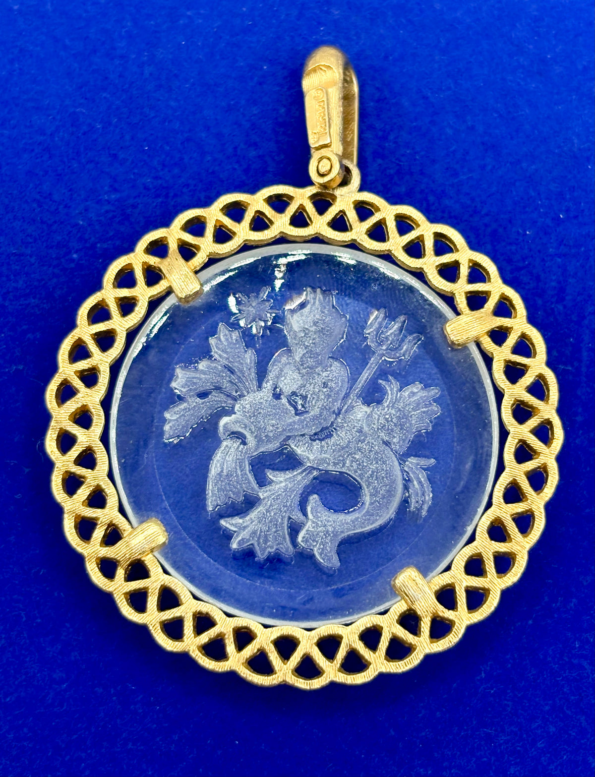 Vintage Crown Trifari Aquarius Zodiac Sign Carved Intaglio Glass Gold Tone Pendant