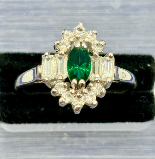 Green & Clear Glass Silver Tone Costume Ring