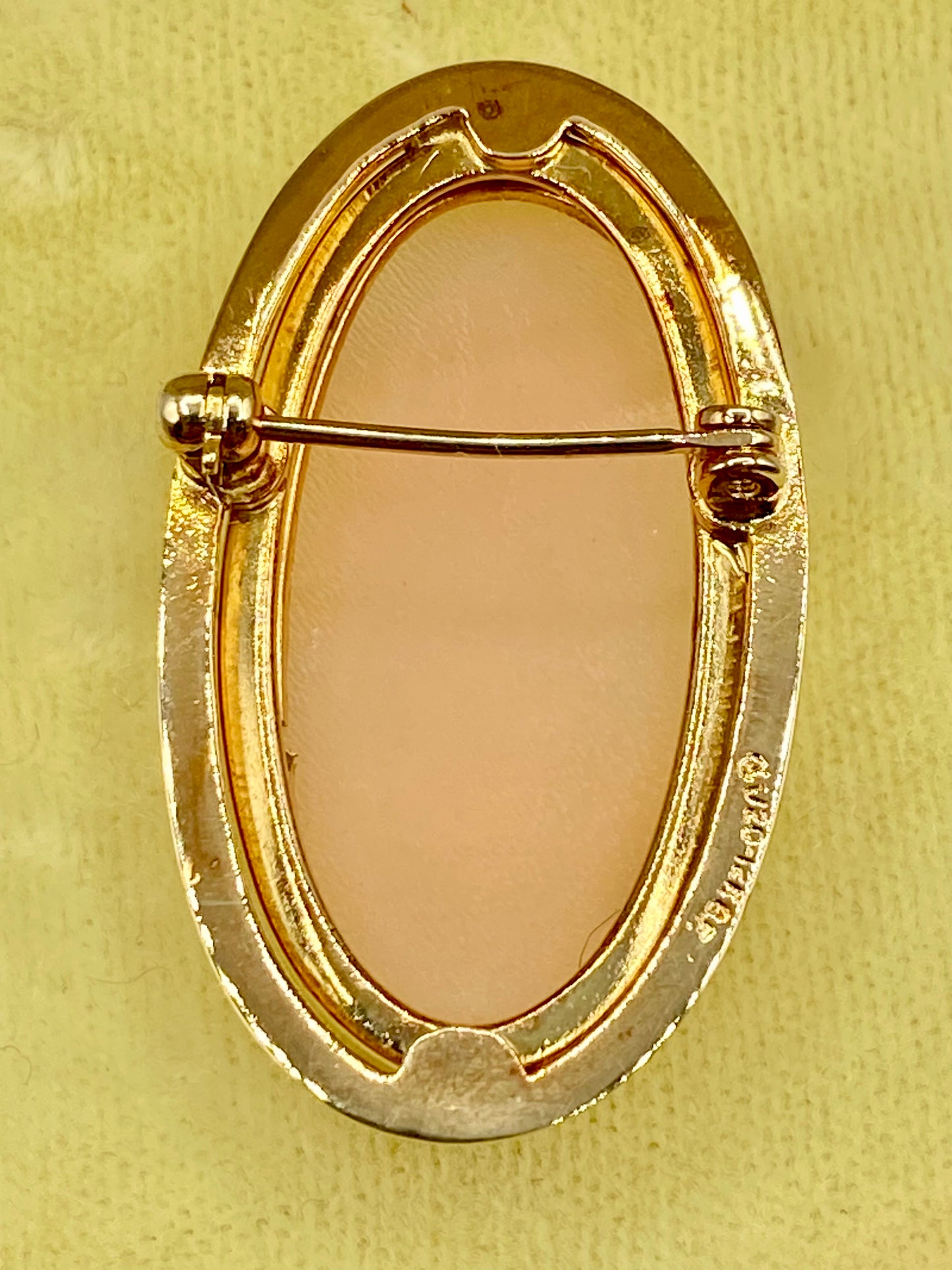 1/20 12K Gold Filled Shell Cameo Brooch