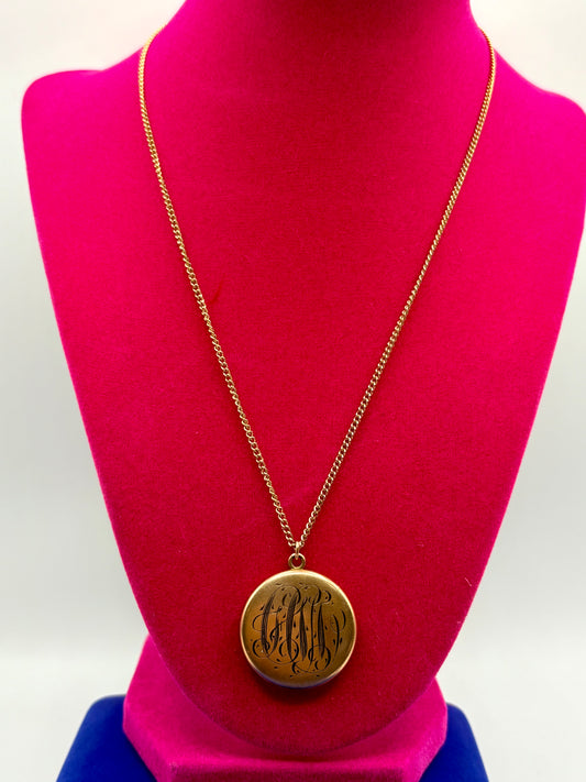 Vintage Victorian Engraved Locket Necklace