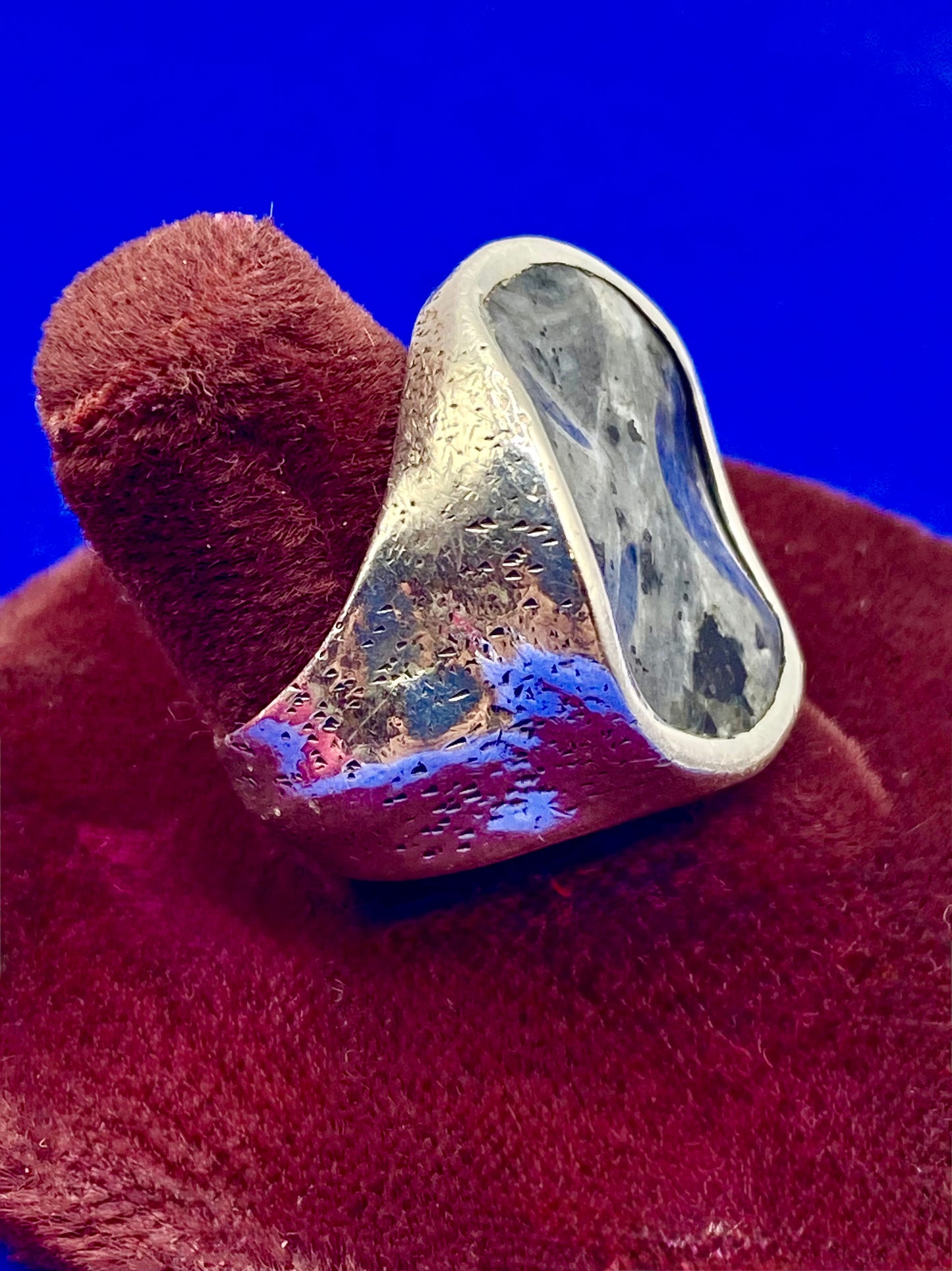 Silpada Sterling Silver Wavy Feldspar Black Grey Stone Ring