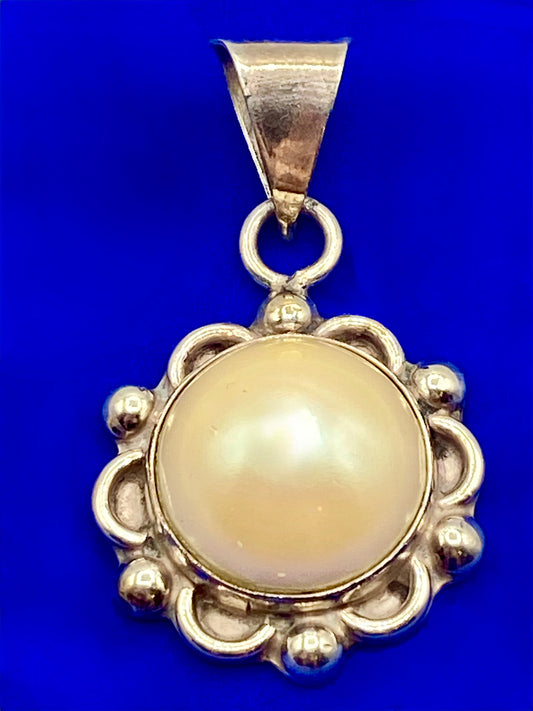Sterling Silver Mexico Pearl Pendant