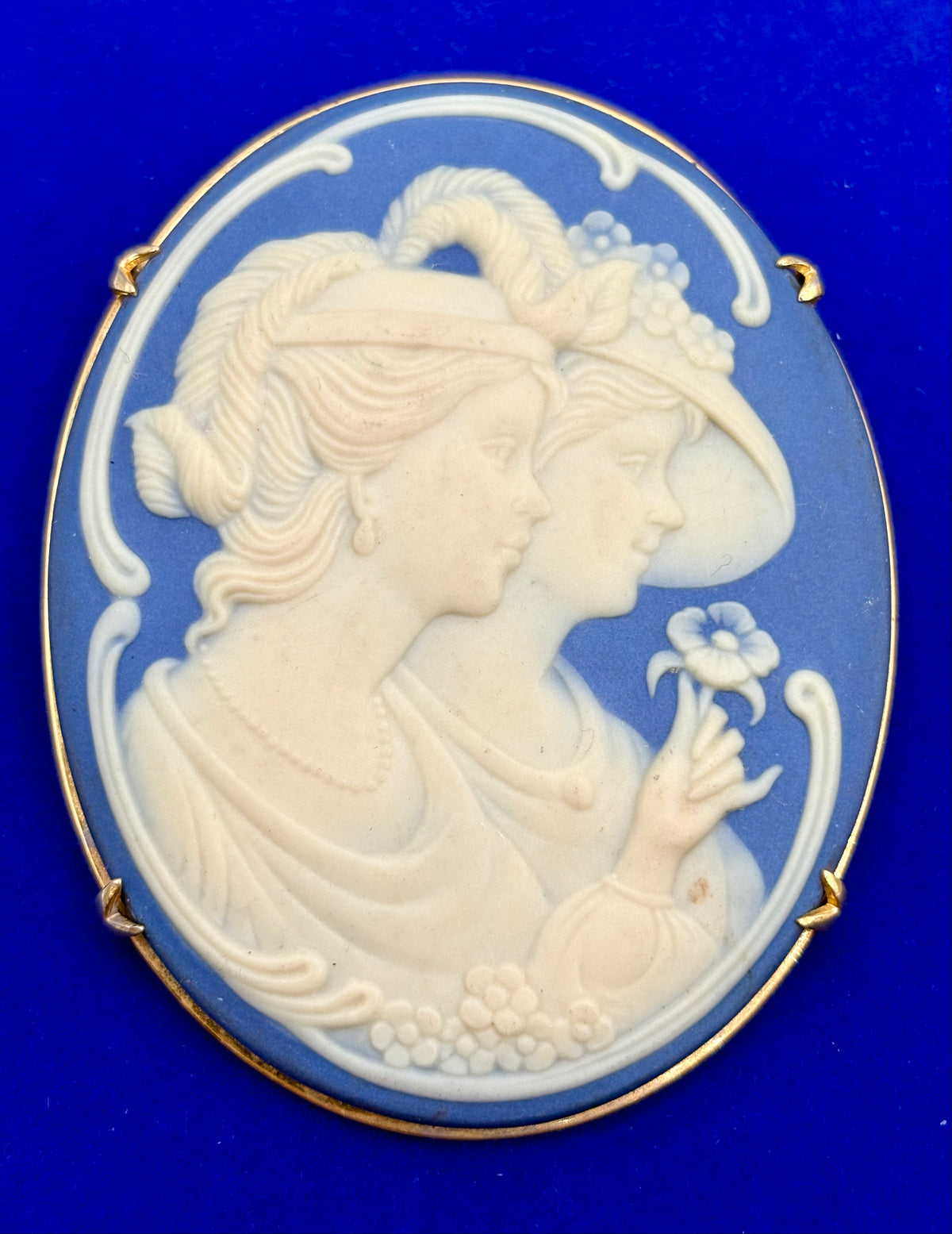 Vintage Double Carved Wedge-Wood Style Cameo Pendant/Brooch