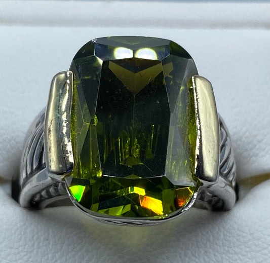 Green Glass & Silver Tone Ring
