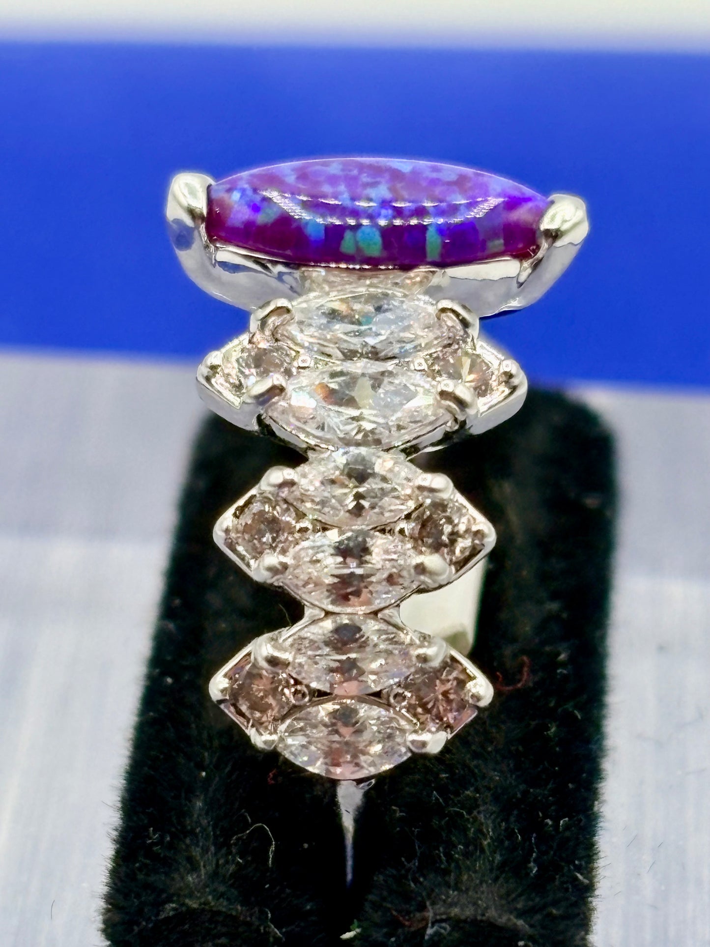 Bomb Party Glass Silver Tone Costume Ring