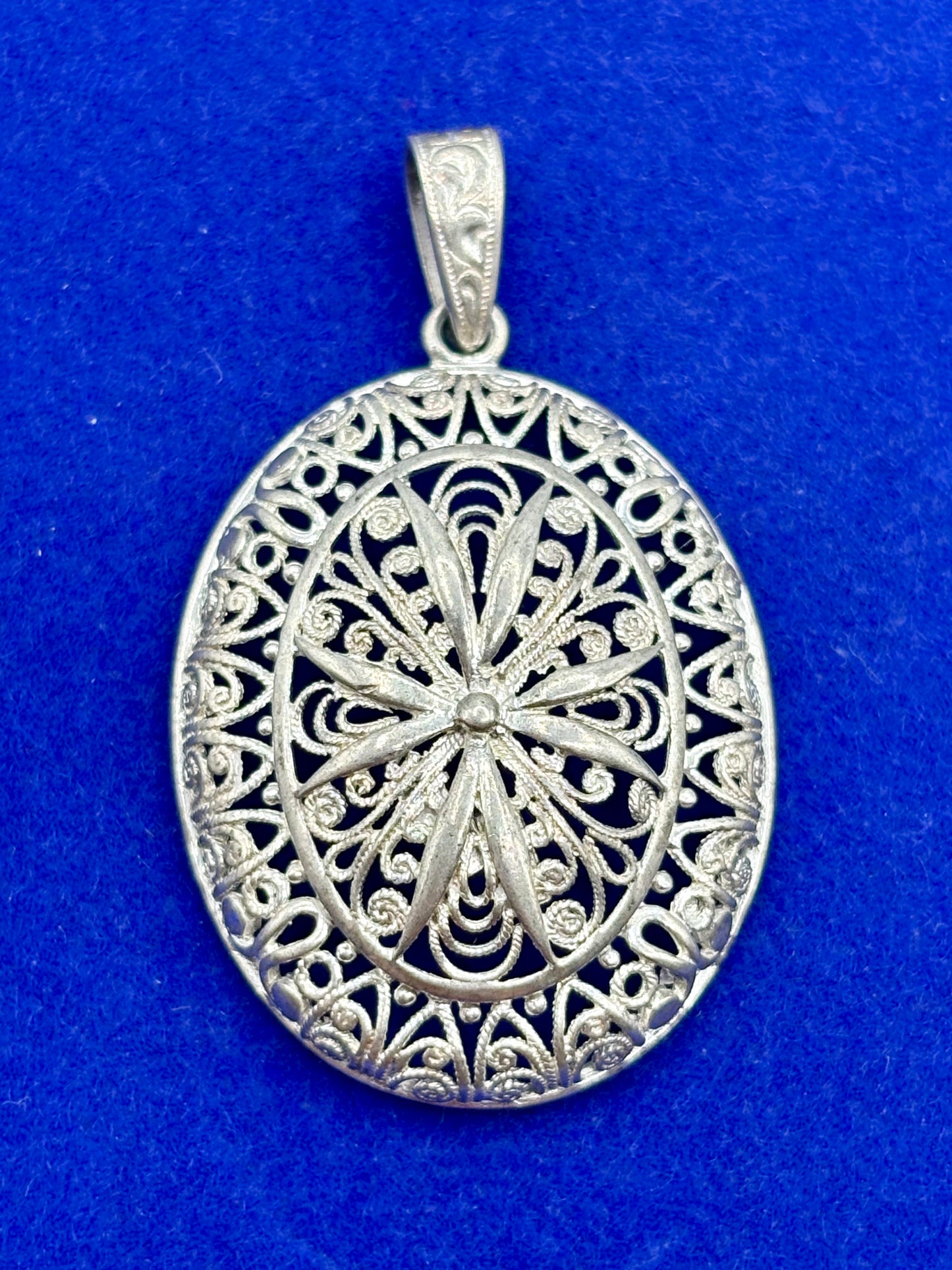 Sterling Silver Filigree Alice Caviness Pendant